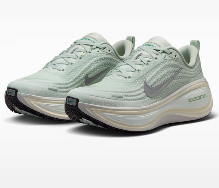 Vomero Plus Sneakers
