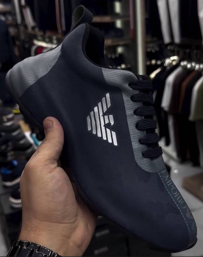 City Motion Sneaker