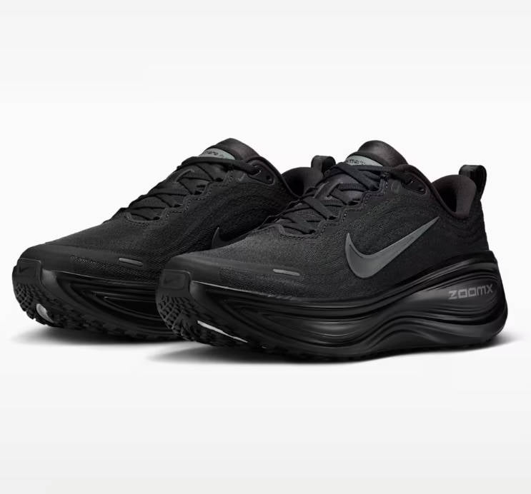 Vomero Plus Sneakers